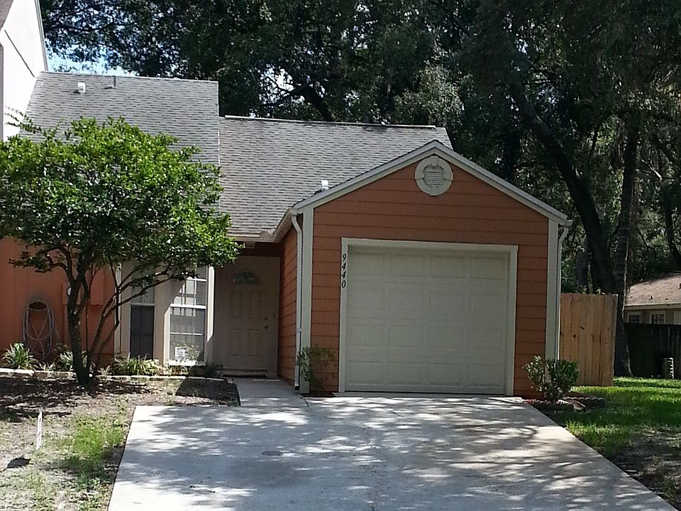 1st image of 9440 Forest Hills Cir