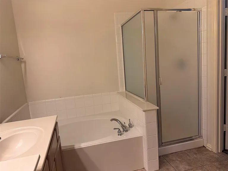 13401 Roadster Dr — Photo 13