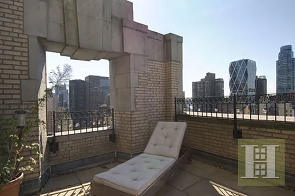 Rented by Halstead Real Estate | media 5