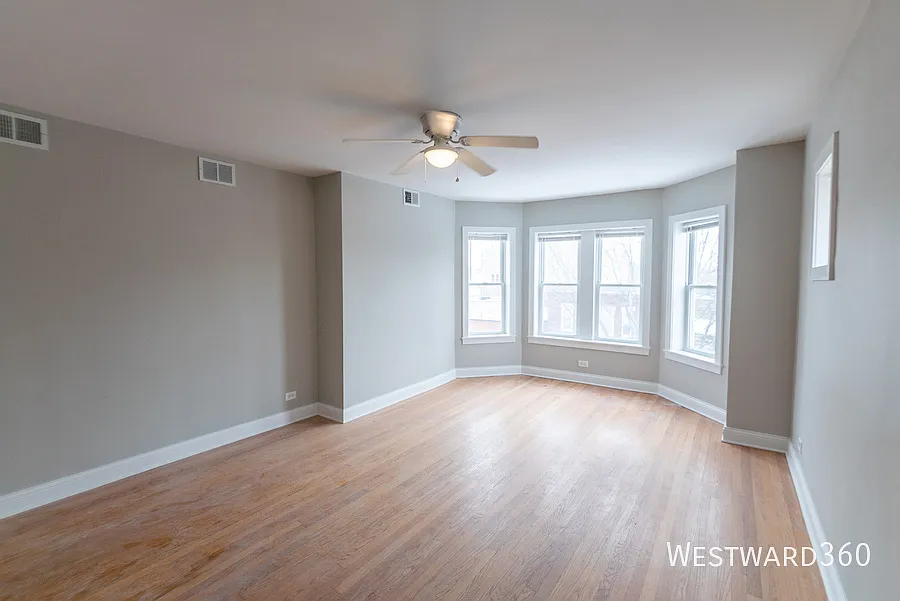 Updated 2bed/1bath — Photo 3