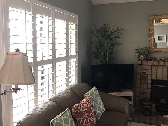 2nd image of 24084 Stonebridge Ct