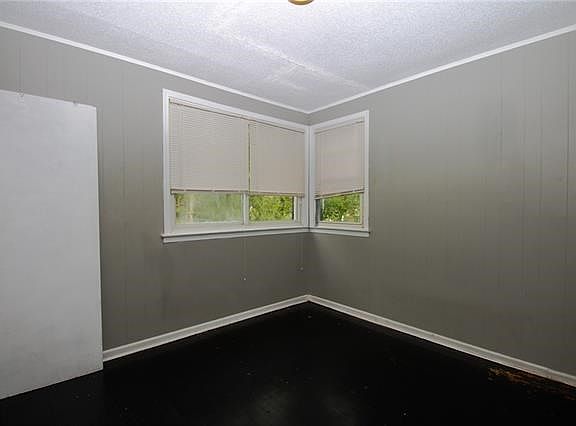 4th image of 6736 Bellefontaine Ave