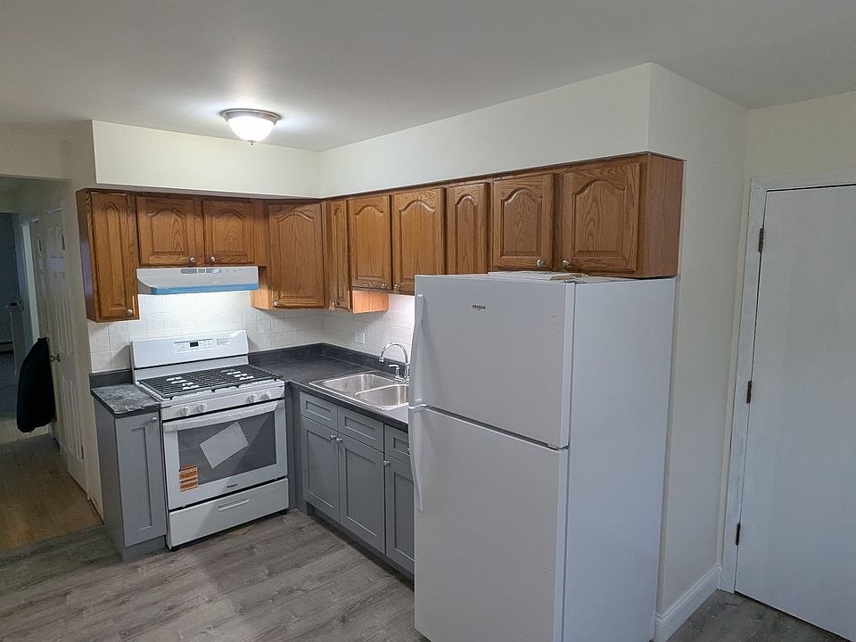 1st image of 4728 N Olcott Ave #2W