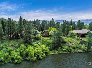 28 Coyote Ln, Garden Valley, ID 83622