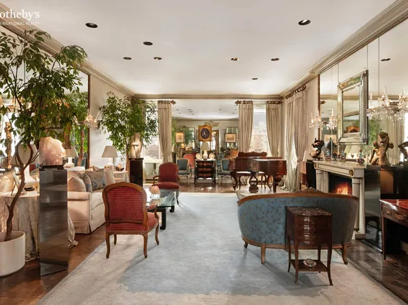 19 East 72nd Street image 1 of 15