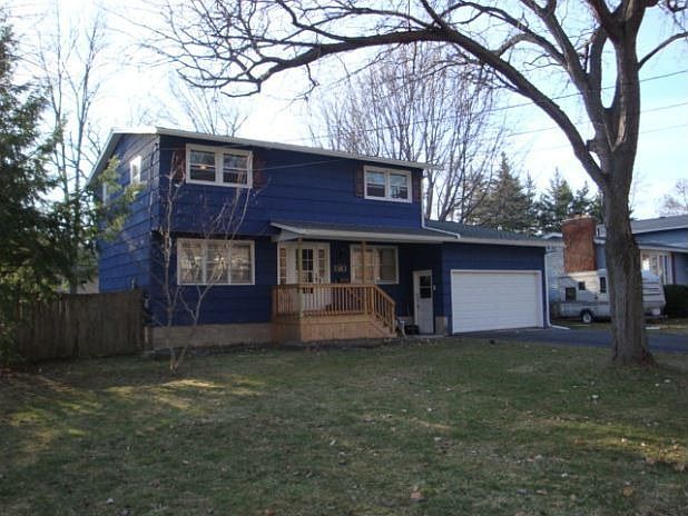 1st image of 122 Sagamore Dr S