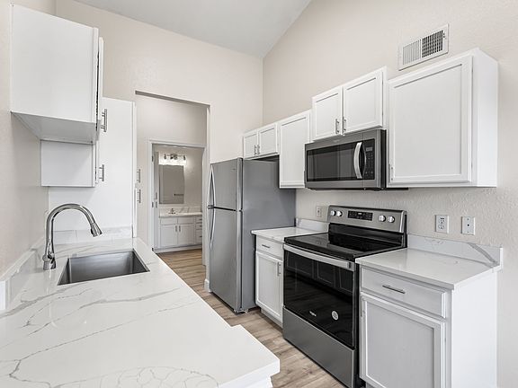 4th image of 7945 Preserve Cir APT 534