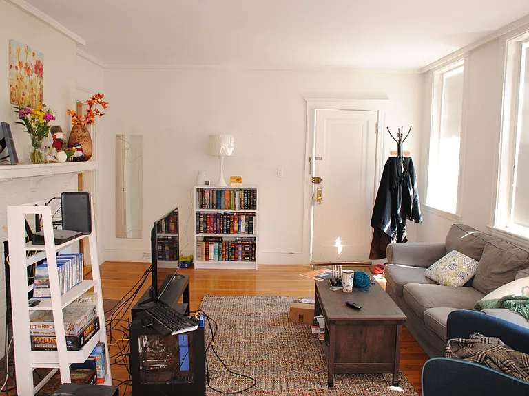 118 University Rd #3 — Photo 7