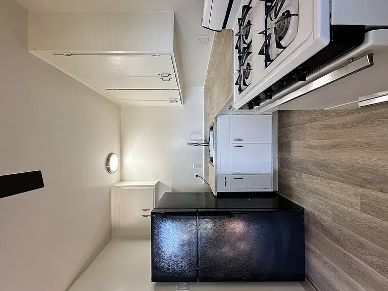 5464 Saint Mark Ave — Photo 5