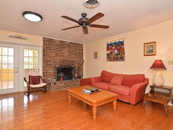 2nd image of 2139 Whitehall Dr