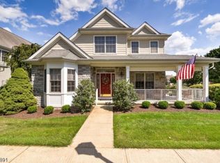 23 Merlin Dr, Washington, NJ 07882