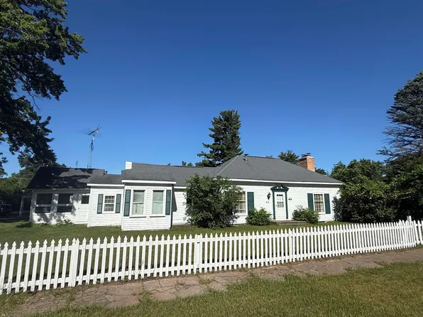 414 Foster Rd, Redgranite, WI 54970