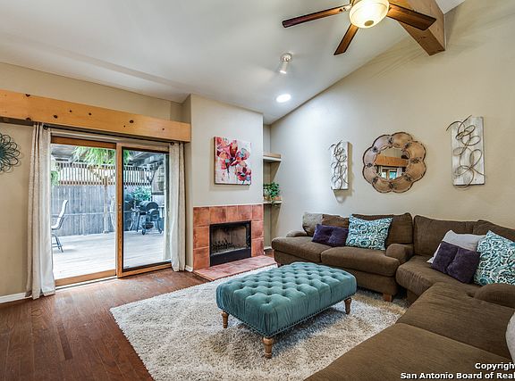 5th image of 2772 Del Pilar Dr