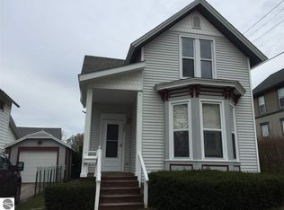 307 Sycamore St, Manistee, MI 49660