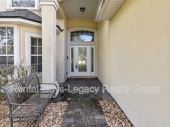 3rd image of 649 W Johns Creek Pkwy