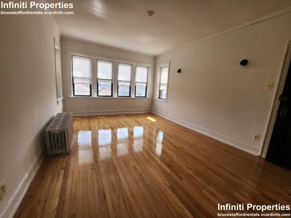 8300 S May St Unit 3, Chicago, IL 60620