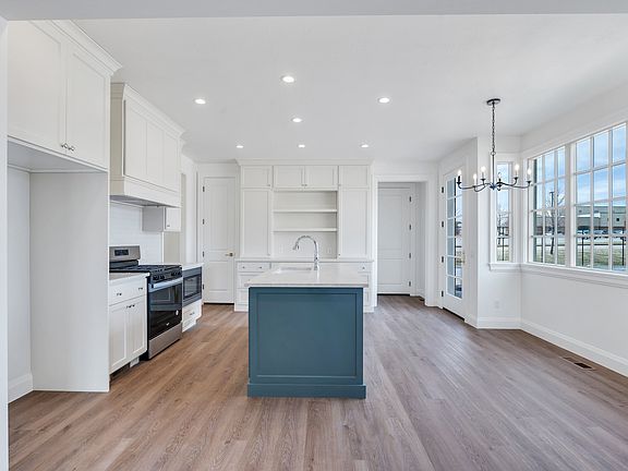 5th image of 5644 W Hawthorn Ln #12