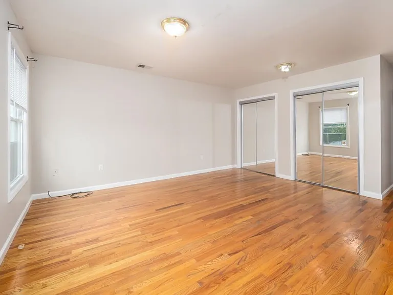 355 W Side Ave #2 — Photo 12