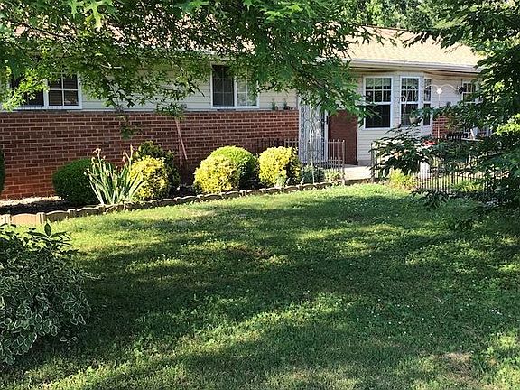 2nd image of 6320 Sheri Dr NW