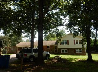 210 Fernwood Ct, Alpharetta, GA 30004