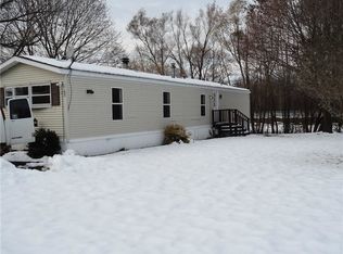 274 Silver Creek Cir, Clifton Springs, NY 14432
