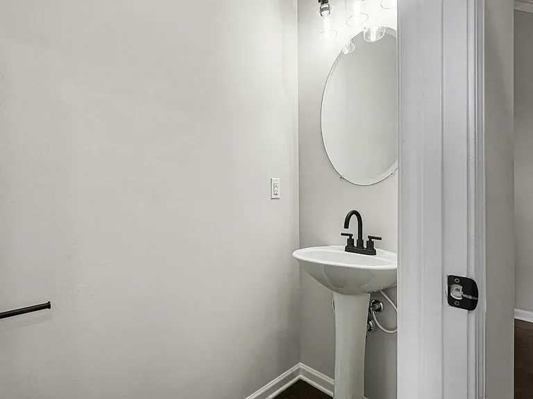 5873 Keystone Ln — Photo 12