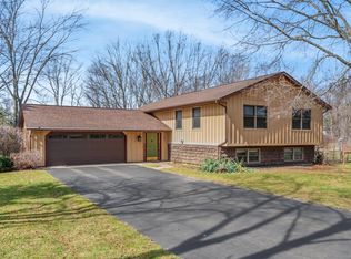 1091 Josiane Dr, Kalamazoo, MI 49009