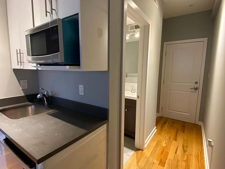 535 N Budd St #C2 — Photo 6