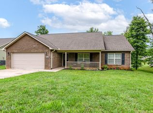 2627 Best Rd, Maryville, TN 37803