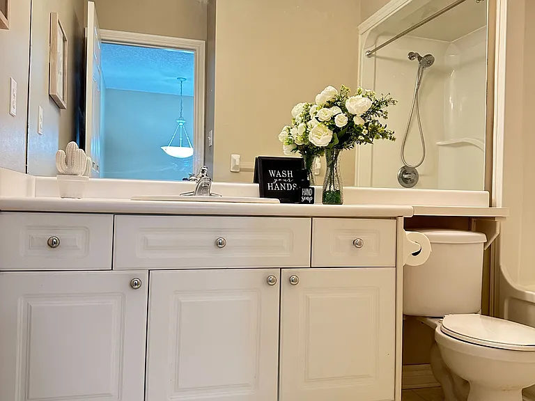 600 Hyde Park Rd #127 — Photo 35