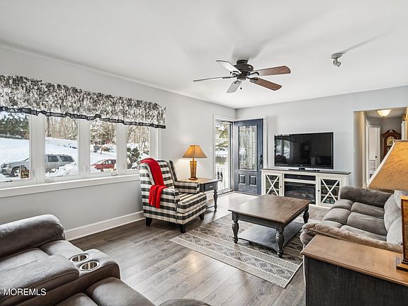 4th image of 309 Birch Bark Drive