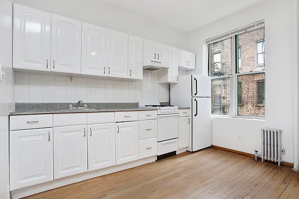 Rented by Renetta Real Estate | media 93