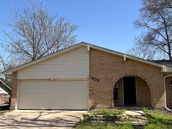 2nd image of 803 Charter Oak Ct