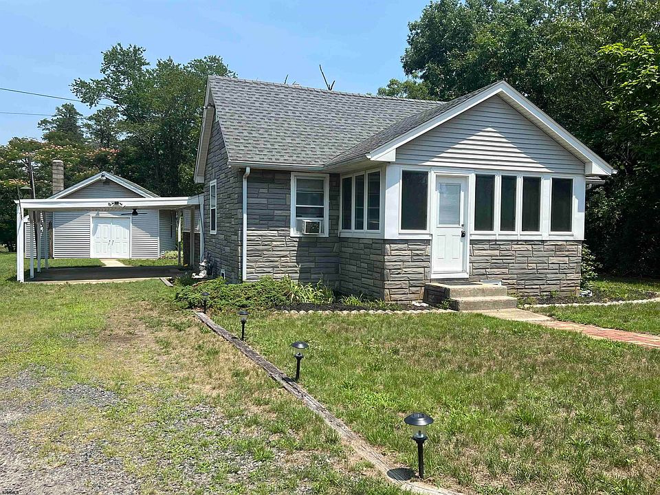 1st image of 5721 2nd St