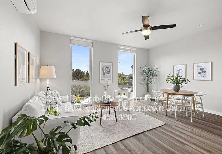 4064 N Mississippi Ave #205 — Photo 4