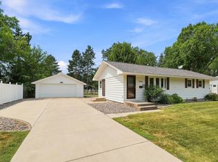 9324 10th Ave S, Bloomington, MN 55420