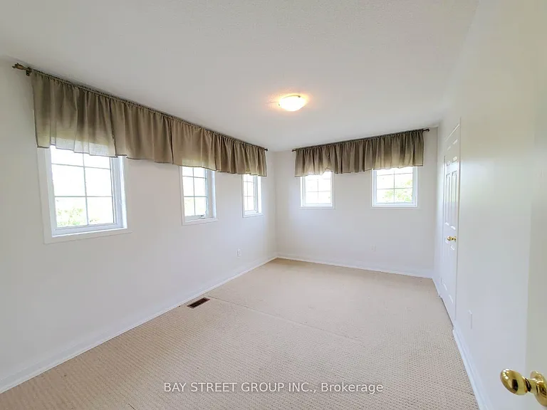 89 Skywood Dr — Photo 16