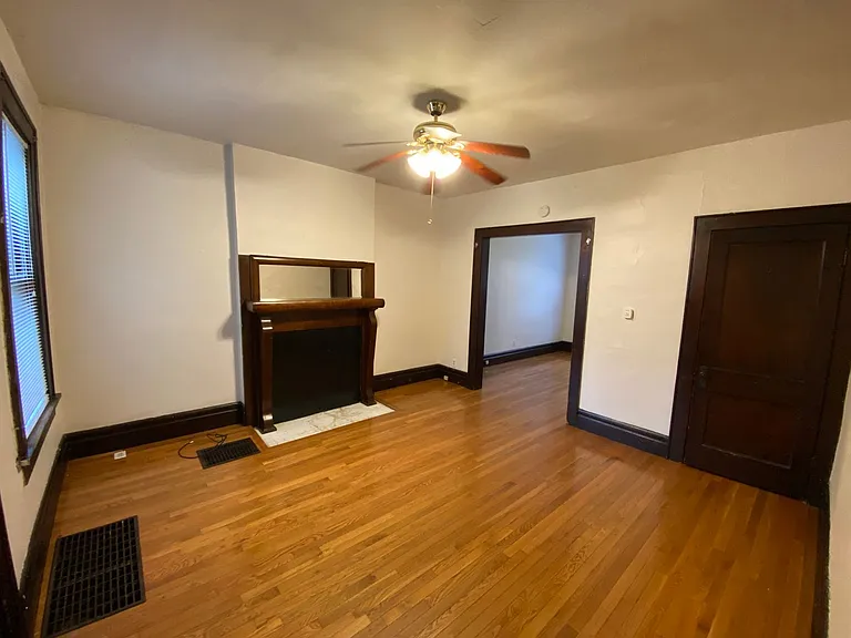 Indianola Ave 2498-2512 TPP — Photo 2