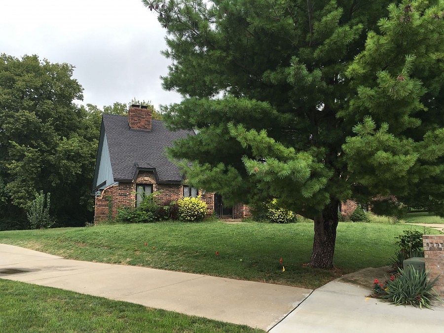 2nd image of 7110 E 69th Ter