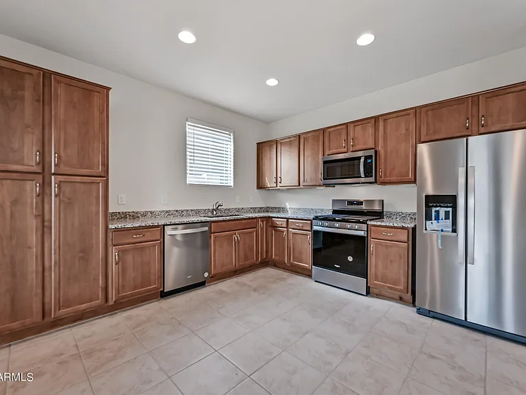 8961 W San Juan Ave — Photo 10