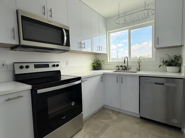 6516 Alcala Knolls Dr #2, San Diego, CA 92111