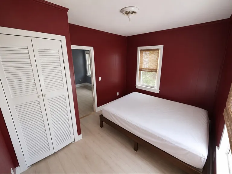 23 Grover St #2 — Photo 8