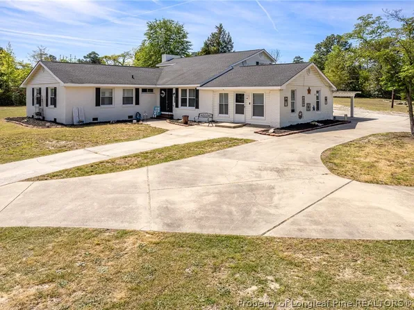 3402 Seven Mountain Dr, Fayetteville, NC 28306