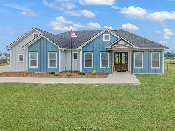 5284 Hammond Cir, Iola, TX 77861