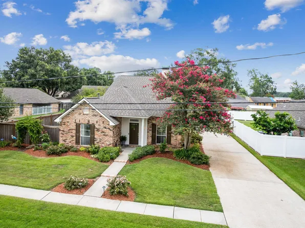 1214 E Tiffani St, Gonzales, LA 70737