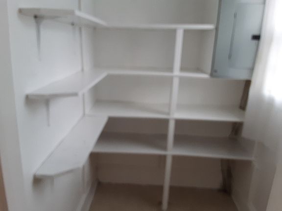 5th image of 827 Keel St