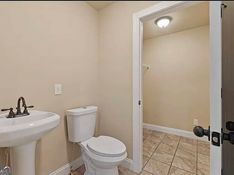 154 Brooks Dr — Photo 11