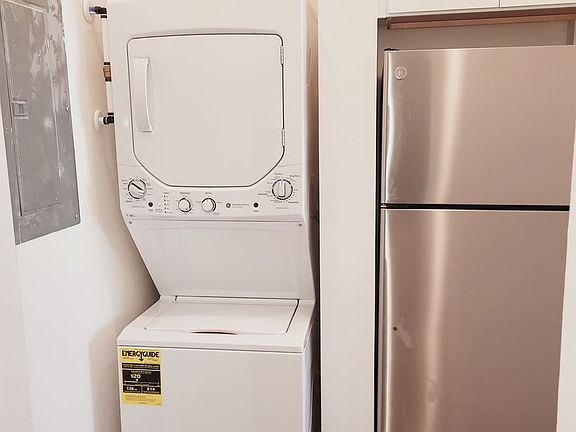 3rd image of 2237 Rivermont Ave #3
