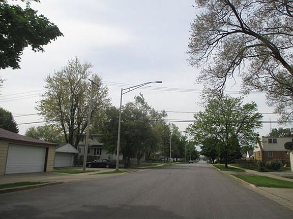 5th image of 208 S Roy Ave
