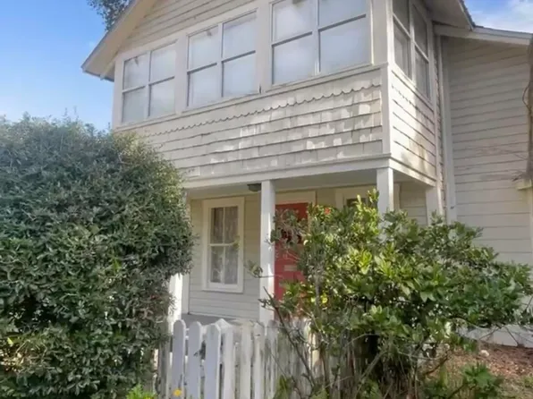 225 Atlantic Dr, Saint Simons Island, GA 31522